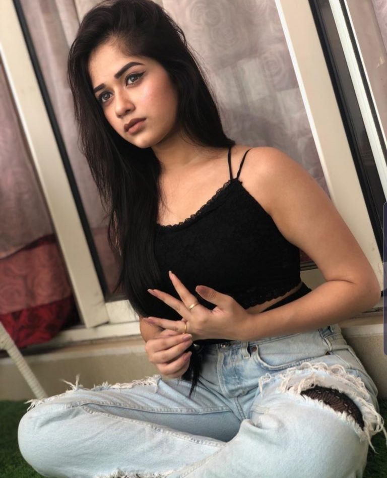 Jannat Zubair Rahmani: Net Worth, Bio, Relationship, Family and Facts