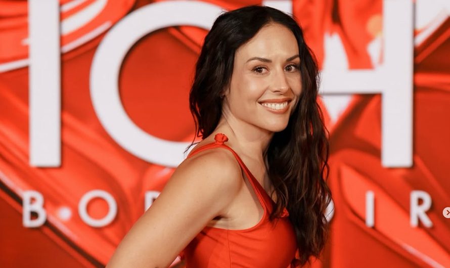 Zuria Vega Biography, Age, Height, Husband, Kids, Career